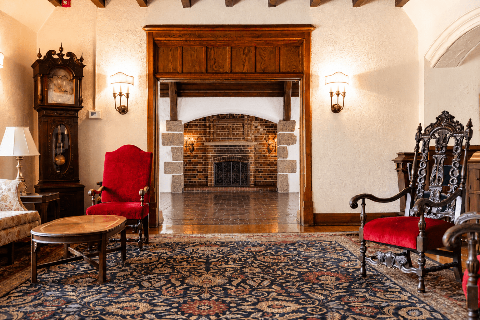 Merion Tribute House - The Lounge